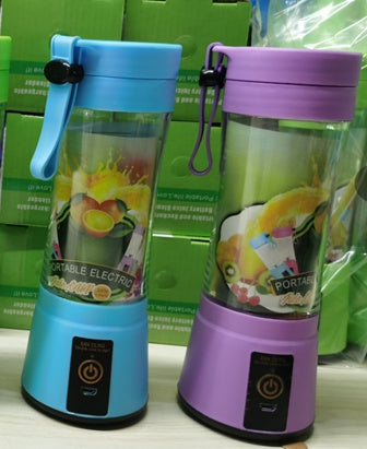 Portable Blender: USB Rechargeable Mini Juicer for Fruits